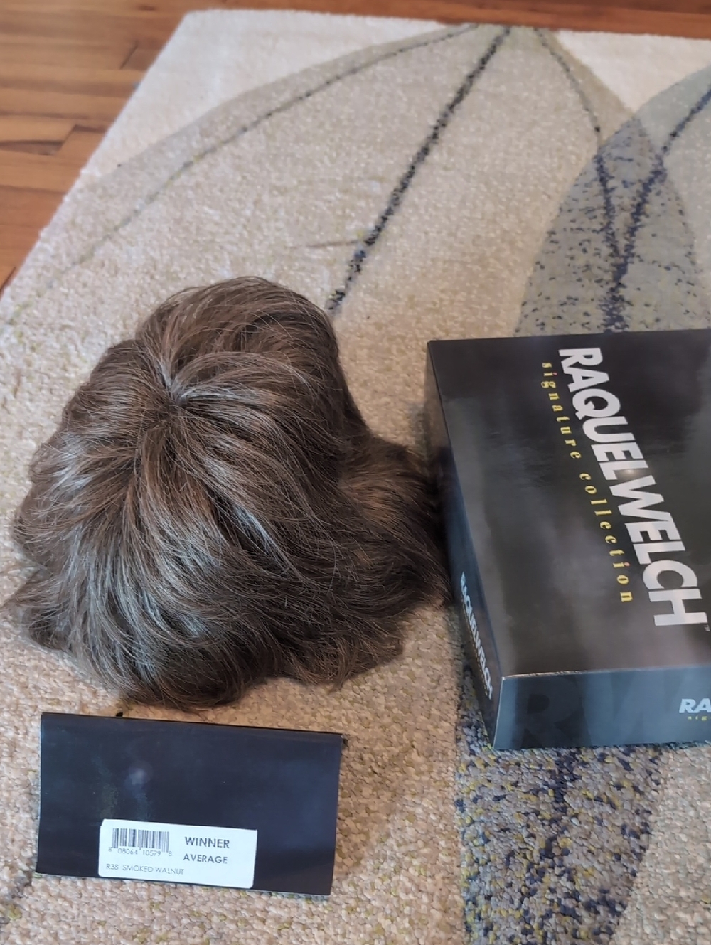 Women's Short Wig in Smoked Walnut